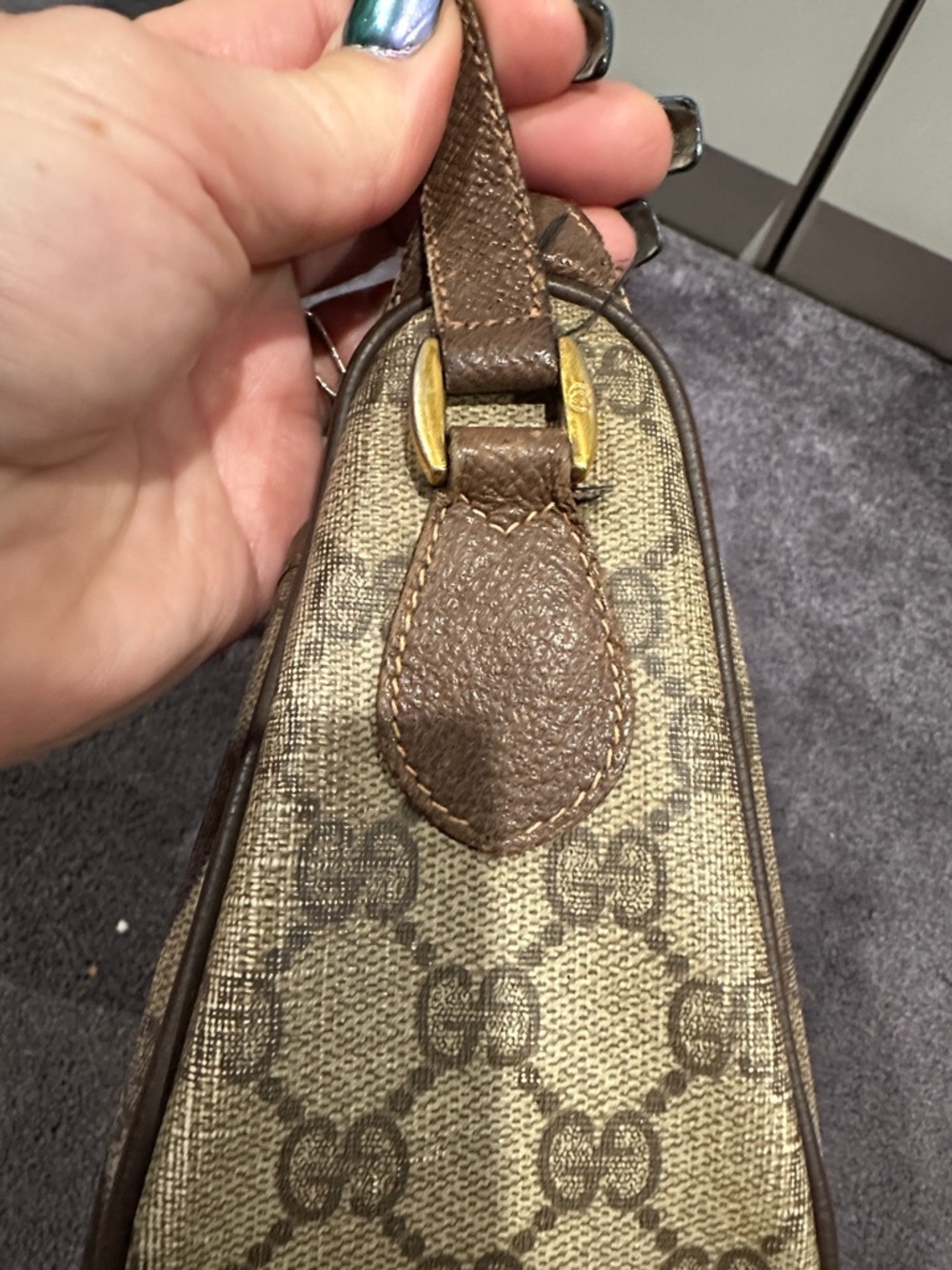 Gucci Beige Brown GG Canvas Crossbody with Green-Red Web Detail - Picture 17 of 17